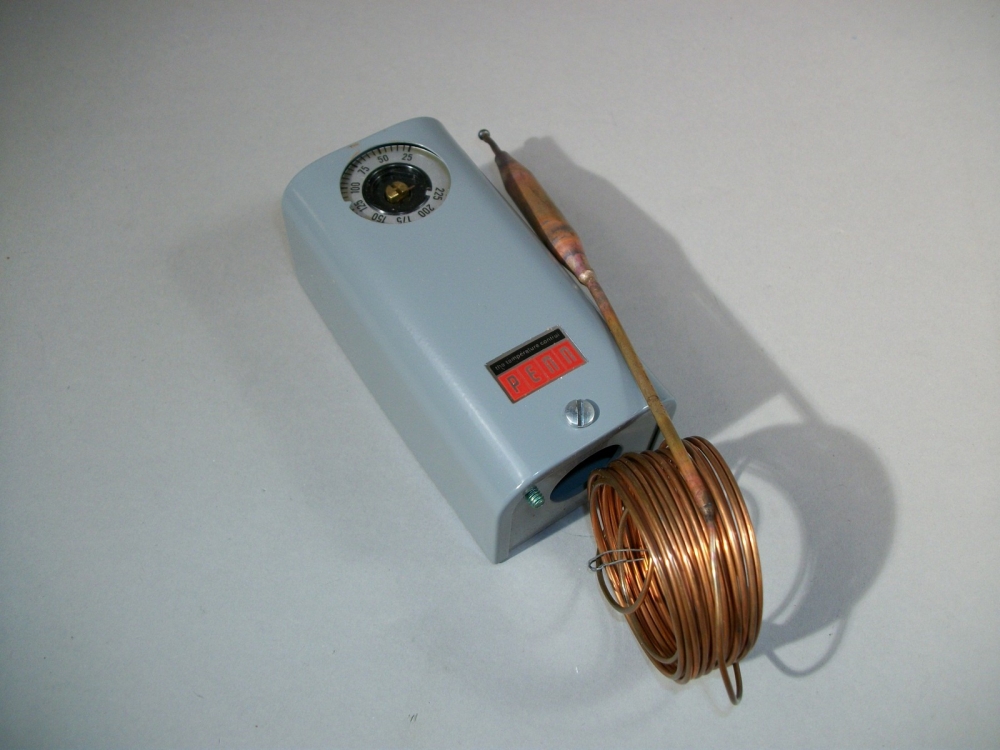 Johnson Controls A19AAF12 Temperature Temp Control Penn Series A19