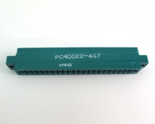 Burndy PC4DD22-4G7 Electrical Connector Receptacle 