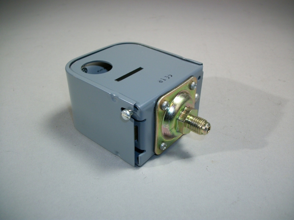 Johnson Controls P61AS1 Pressure Switch 5930011235208 Mavin the